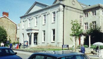 Royal Cornwall Museum, © Elaine Hamby, <a href='https://commons.wikimedia.org/wiki/File:The_Royal_Cornwall_Museum,_Truro_-_geograph.org.uk_-_46507.jpg'target='_new'>Wikimedia Commons</a>