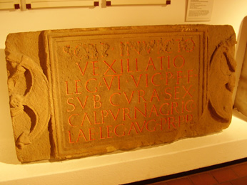 Tomb of Sextus Calpurnius Agricola, © Alun Salt, <a href='https://commons.wikimedia.org/wiki/File:RIB_1137_-_Sextus_Calpurnius_Agricola_-_VI_Victrix.jpg'target='_new'>Wikimedia Commons</a>
